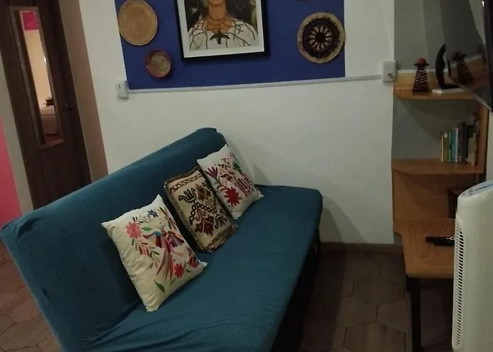 Amplio, Equipado Con Vistas A Jardín En El Corazón Cdmx